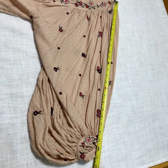 Free People Kiss From A Rose Tunic Top M Coral Embroidered Balloon Sleeve Boho - Picture 15 of 15